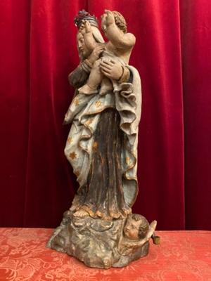 Madonna Statue  en hand-carved wood polychrome, Italy 18 th century