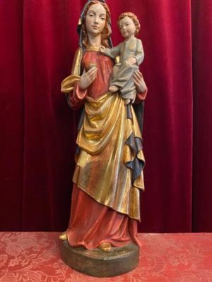 Madonna With Child  en wood polychrome, Southern Germany 20th century