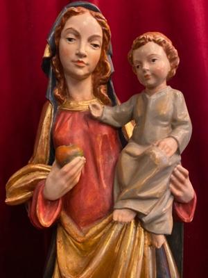 Madonna With Child  en wood polychrome, Southern Germany 20th century
