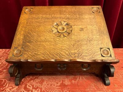 Missal Stand  en Oak wood, Belgium  20 th century