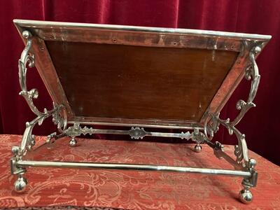 Missal Stand  en Brass / Bronze Silver Plated / Fabrics Red Velvet / Wood, Belgium  19 th century