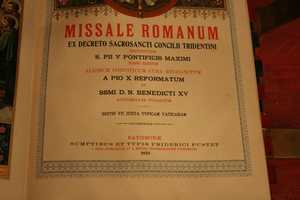 Missale Romanum. en Paper / Leather,