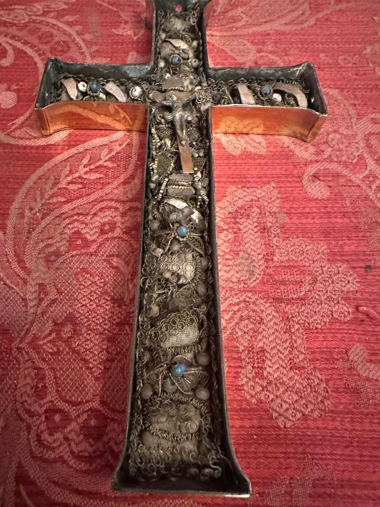 1  Multi Cross - Reliquary Ex Ossibus Relics