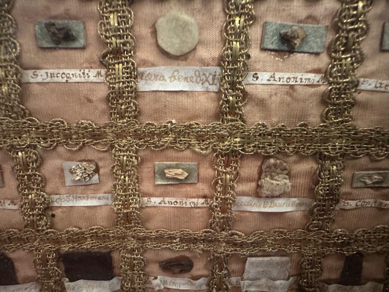 1  Multi Reliquary