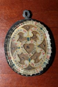 Multi Reliquary. Backside Hand-Painted Imagination On Parchment en Silver, Italy 17 th century