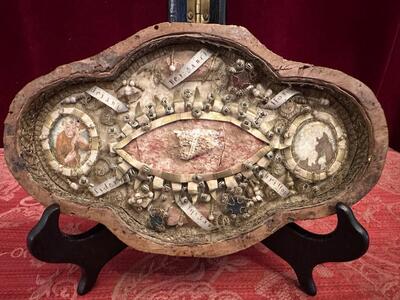 1  Multi Reliquary. Multiple First Class Relics Ex Ossibus Relics : S. Honoratius, S. Desiderius, S. Reparata, S. Christophorus, S. Adrianus.