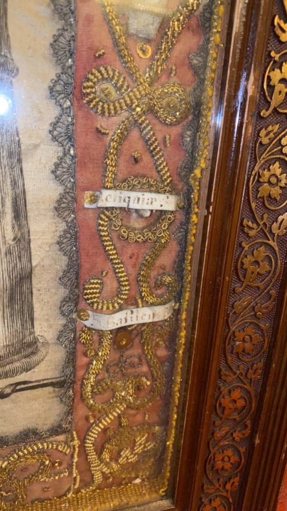 1  Multiple Reliquary - ( 21 ) Relics Ex Ossibus Around The Shrud Of Turin Imagination On Silk Frame Inlaid With Copper. Originally Sealed. Wax Medallions.