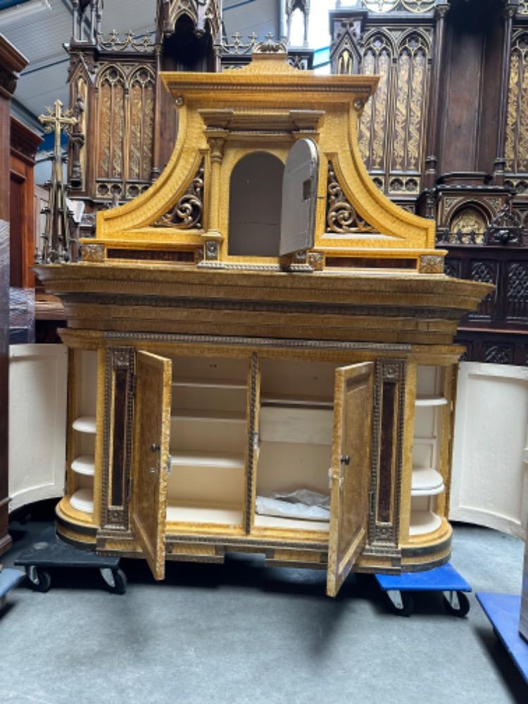 1 Neo Classicistic Altar