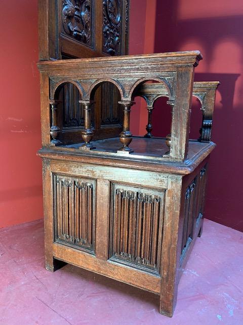 1  Neo-Classicistic  Castle-Throne