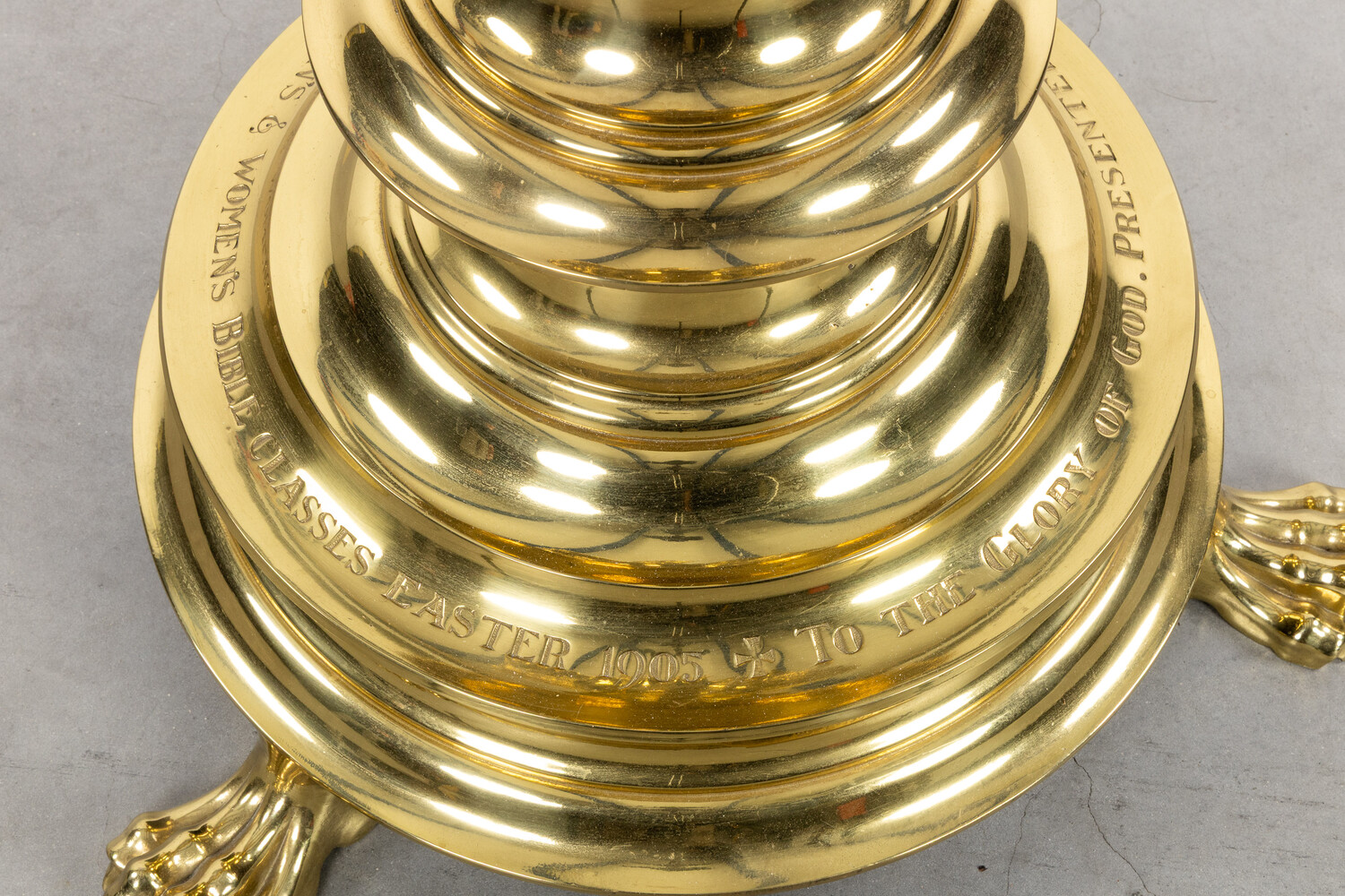 1 Neo Classicistic Eagle Lectern Inscription : 'To The Glory Of God. Presented By The Members Of St. Mary'S Men'S And Woman'S Bible Classes, Easter 1905.'