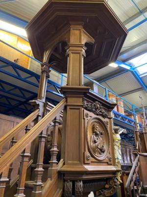 Exceptional Pulpit  style Neo Classicistic en Solid Oak wood Multiple hand - carved elements, Belgium 19 th century