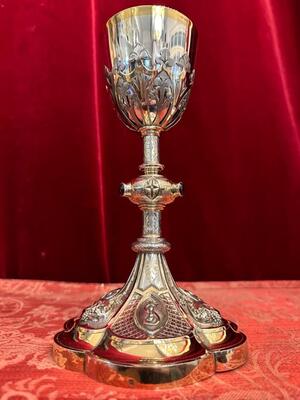 Full Silver Chalice With Original Case & Full Silver Paten style Neo Classicistic en Full - Silver / Polished and Varnished / Silver Marks Present / Stones, France 19 th century ( Anno 1865 )