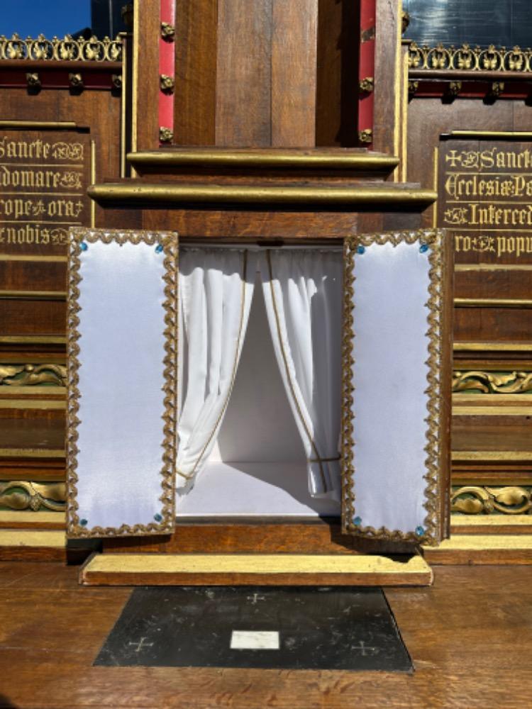 1 Neo Classicistic - Gothic - Style High Quality Neoclassical Roman-Gothic-Style Side-Altar.