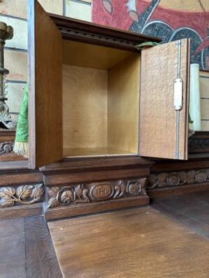 St. Therese Altar  style Neo Classicistic en Oak Wood, Belgium  19 th century ( Anno 1890 )