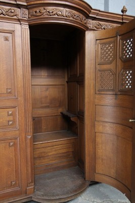 Confessional  style NEO-CLASSICISTIC-STYLE en Oak wood, France