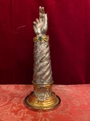 Reliquary  Arm Relic Of :  St. Dominica  style Neo Classisistic en Silver / Brass, Southern Germany 18th century