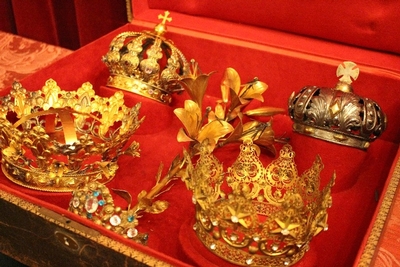 Original Case With Crowns And Lily en Brass / Silver / Stones, Dutch 19th century