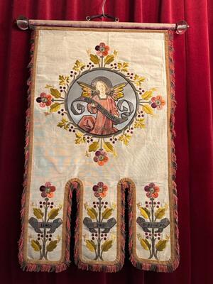 Procession Banner en Fabrics, Belgium  19 th century