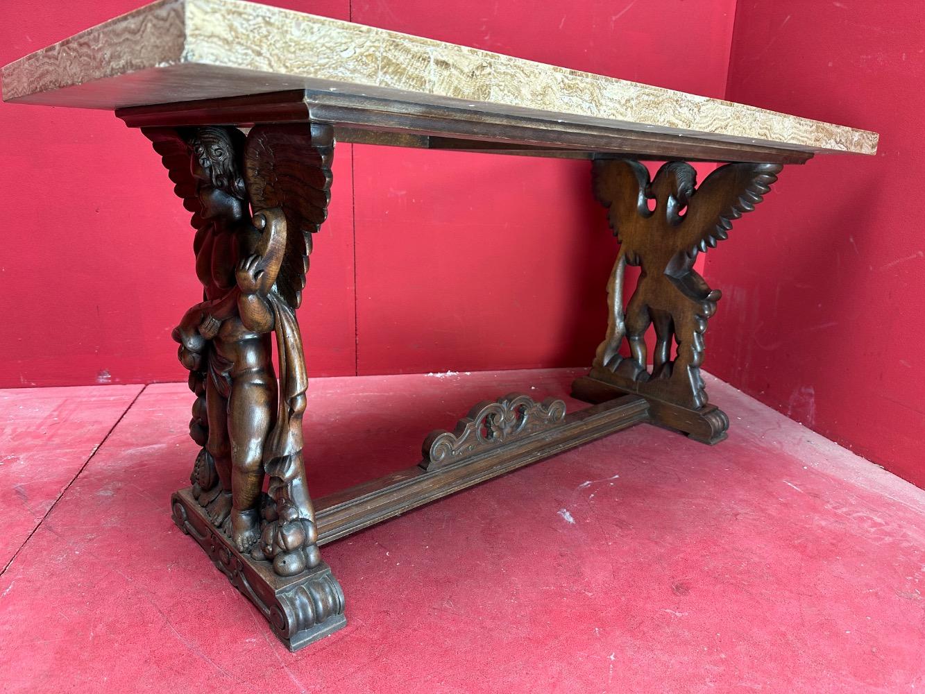 1  Rare Table