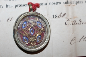 Relic Ex Oss. S. Anton. Padua. Ex Cinere Corporis S. Franc. Assisi. Ex Veste Maria Magd. De Pazzi. Ex Indusia S. Phillipus Neri. Ex Ossibus M. Magdelena Paenetentia Genua Italy 1860