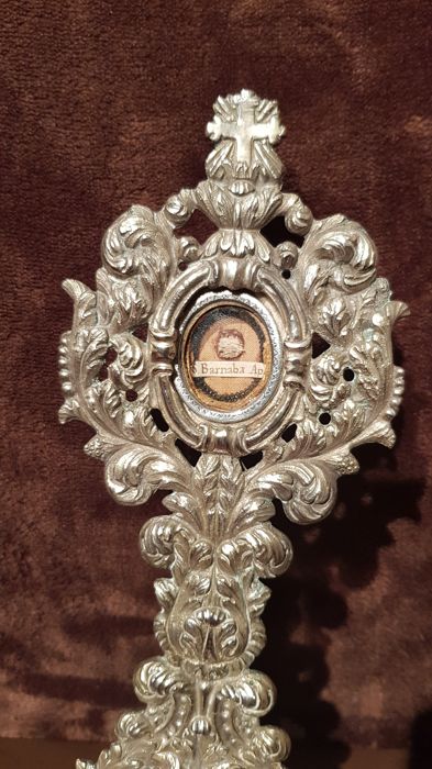 1  Relic Holder In Silver Alloy With Acanthus Leaves Motifs, With Relic Of St. Barnabas - Italy, 1800