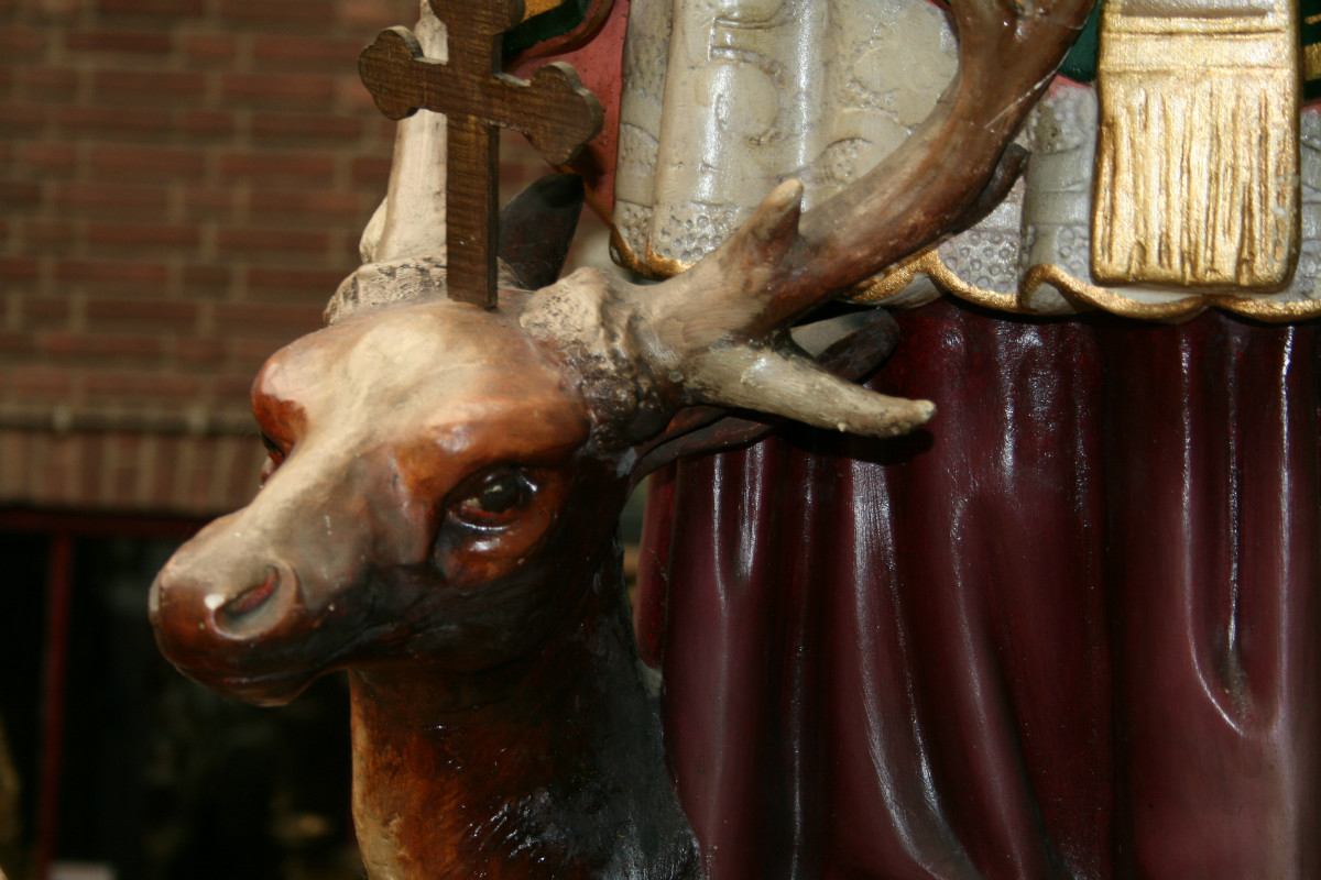 1  Religious Statue St. Hubertus