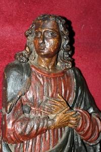 Religous Statue St. John en wood polychrome, Flemish 16 th century