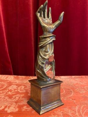Reliquary - Arm Ex Ossibus St. Barnabas Apostle en Bronze / Glass / Red Seals, Italy 18th century
