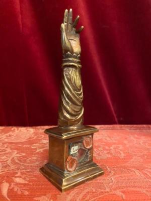Reliquary  - Arm Ex Ossibus St. Lucas en Bronze / Glass / Wax Seals, Italy 18 th century