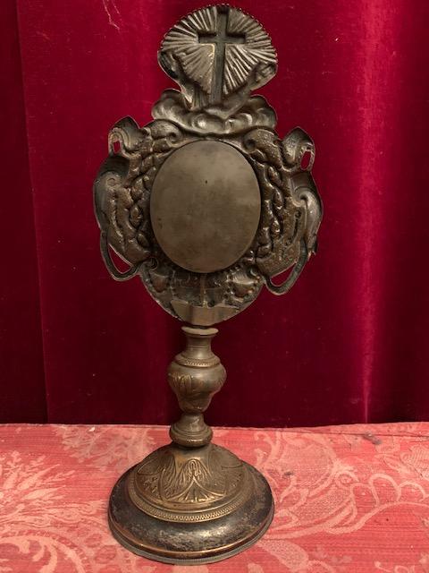 1 Reliquary Baroque Relics Of St. Mary & St. Joseph / St. Petrus Ap. / St. Antonius Of Padua Conf. / St. Eugenius Mart. / St. Livinus Mart. / St. Rosalia Virg. / St. Henricus Imp. / St. Ludovicus-Louis Regis .