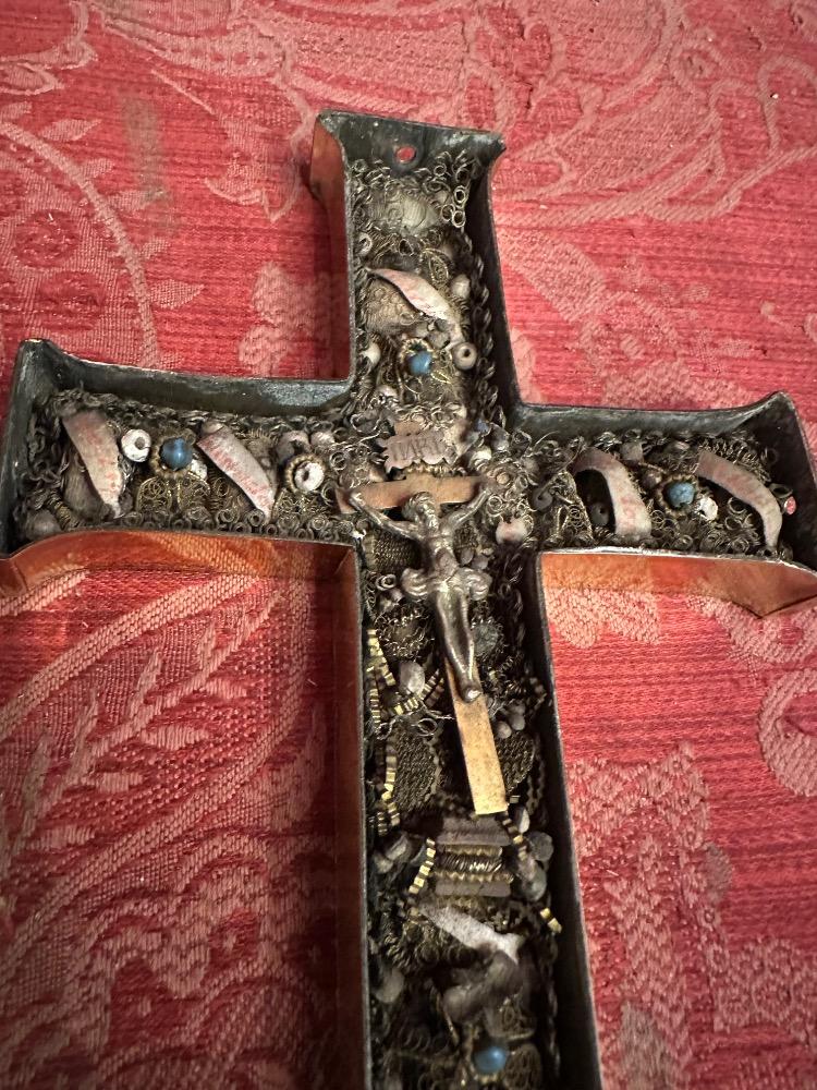 1  Reliquary - Cross Containing Multiple First - Class ( Ex Ossibus ) Relics Of Early Saints ( Difficult To Read )