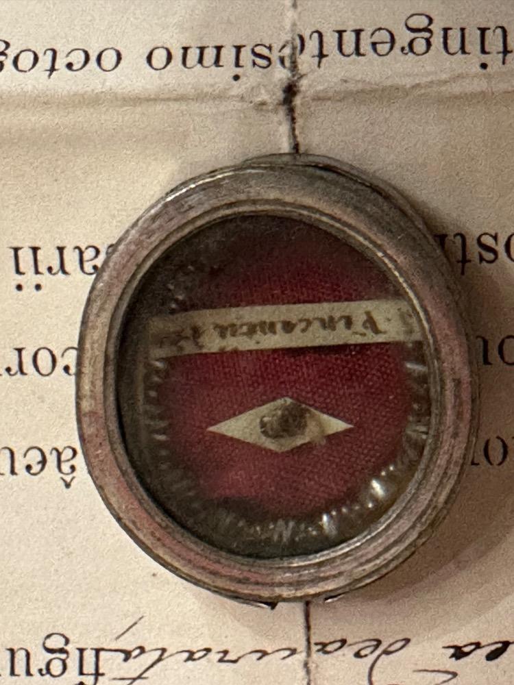1  Reliquary - First Class Relic Ex Carne St. Vincentius A Paulo With Original Document