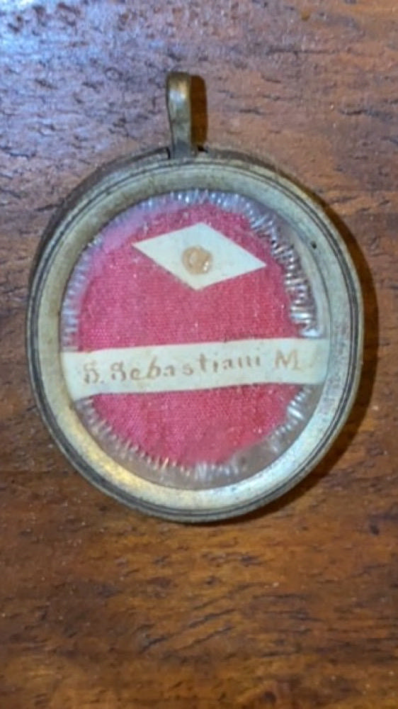 1  Reliquary - Relic