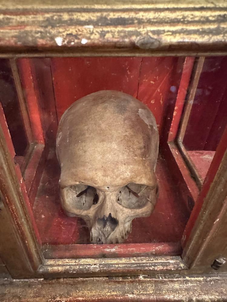 1  Reliquary - Relic