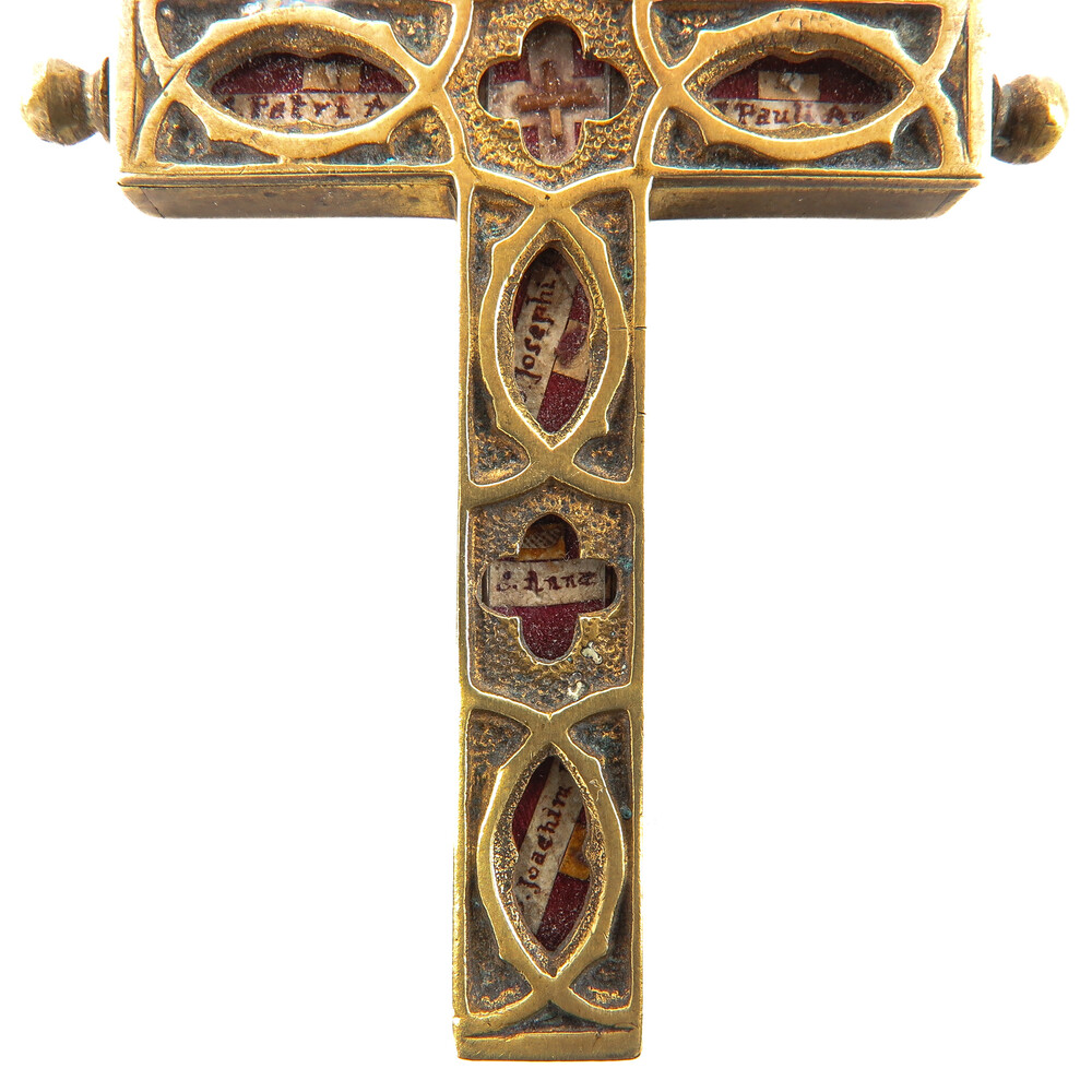 1  Reliquary - Relic Cross