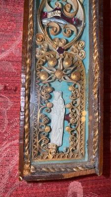 Reliquary - Relic - Cross Relics: Agnus Dei. St. Theresia. St. Barbara. St. Donatus. St. Franc. Of Sales. St. Vincentius A Paulo. B.J. Labre en Wood / Glass , France 19th century ( anno 1840 )