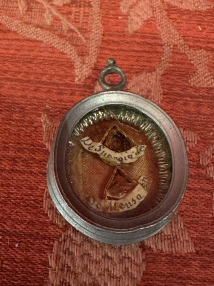 1  Reliquary - Relic D.N.J.C. Sponge Lance S. Crucis