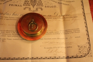 Reliquary / Relic. Ex Camisia Beate Maria V. Original Document. en Brass, Italy 19th century