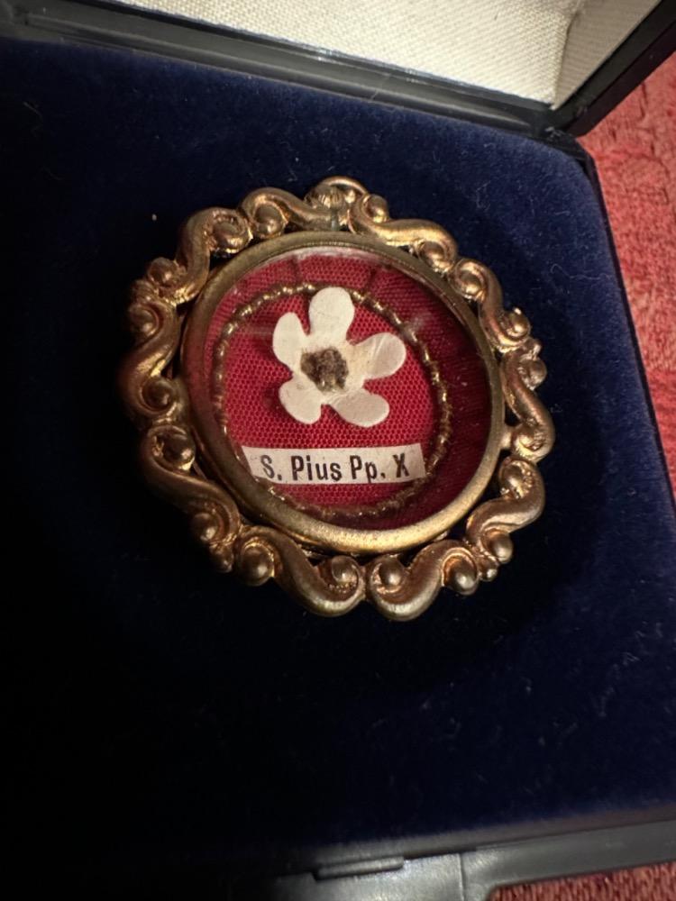 1  Reliquary - Relic Ex Carne St. Pius X