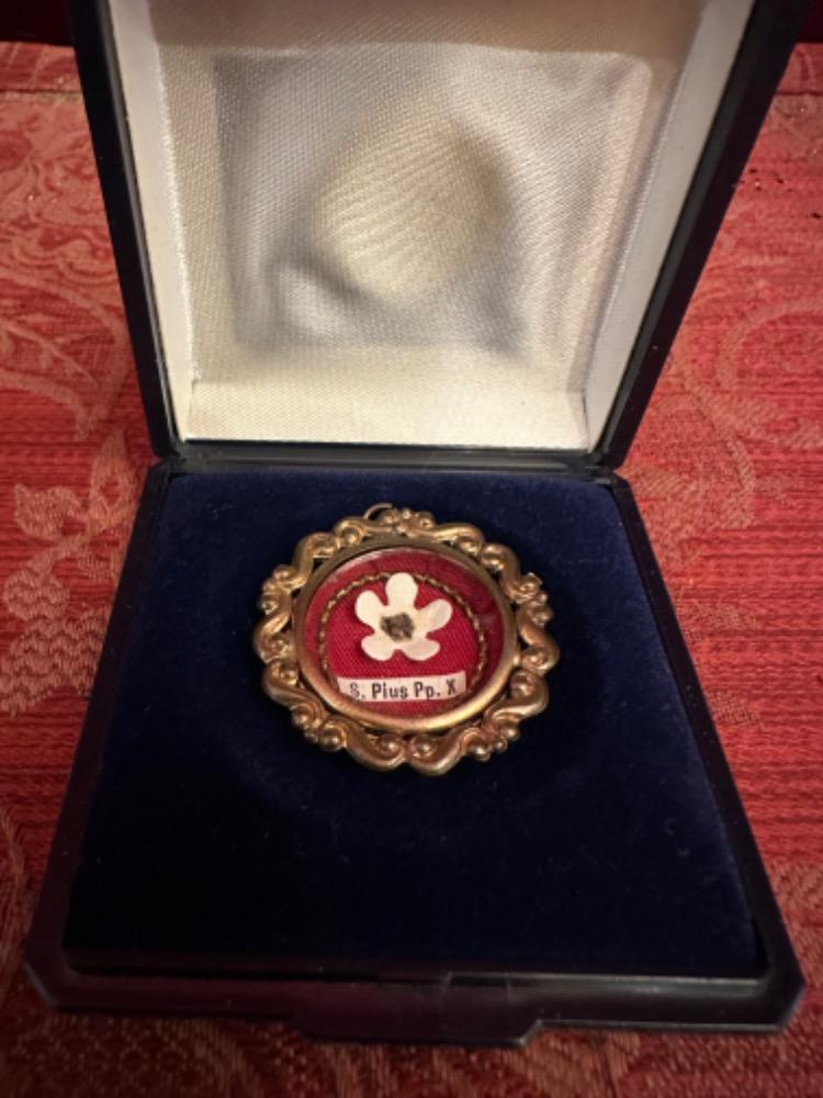 1  Reliquary - Relic Ex Carne St. Pius X