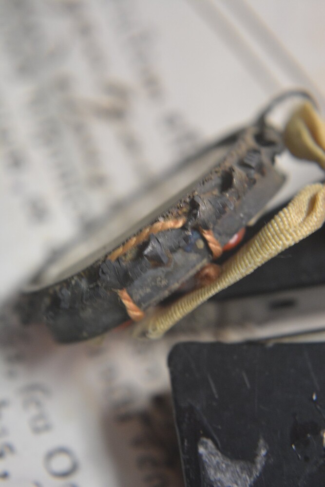 1  Reliquary - Relic Ex Casula ( Monastery Cell ) With Original Document St. Benedictus Pope Xi