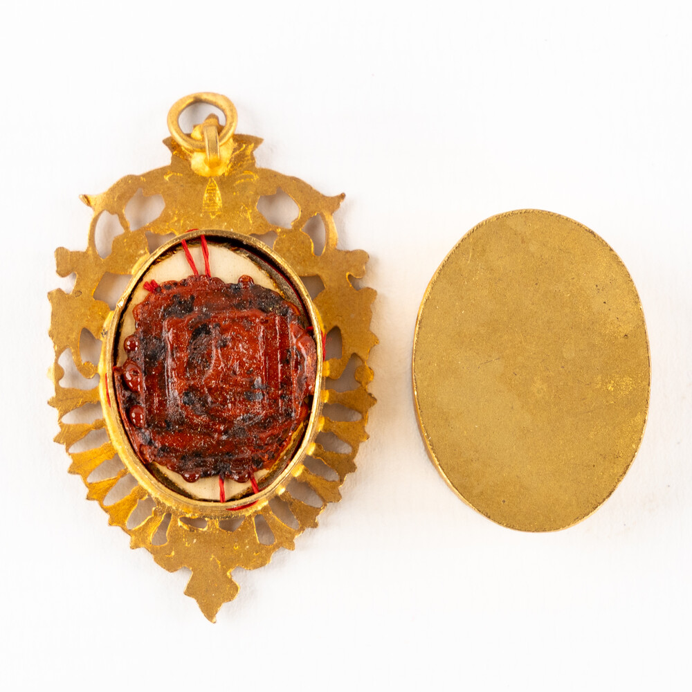 1  Reliquary - Relic Ex Lineo S. Joannis M. Vianney.