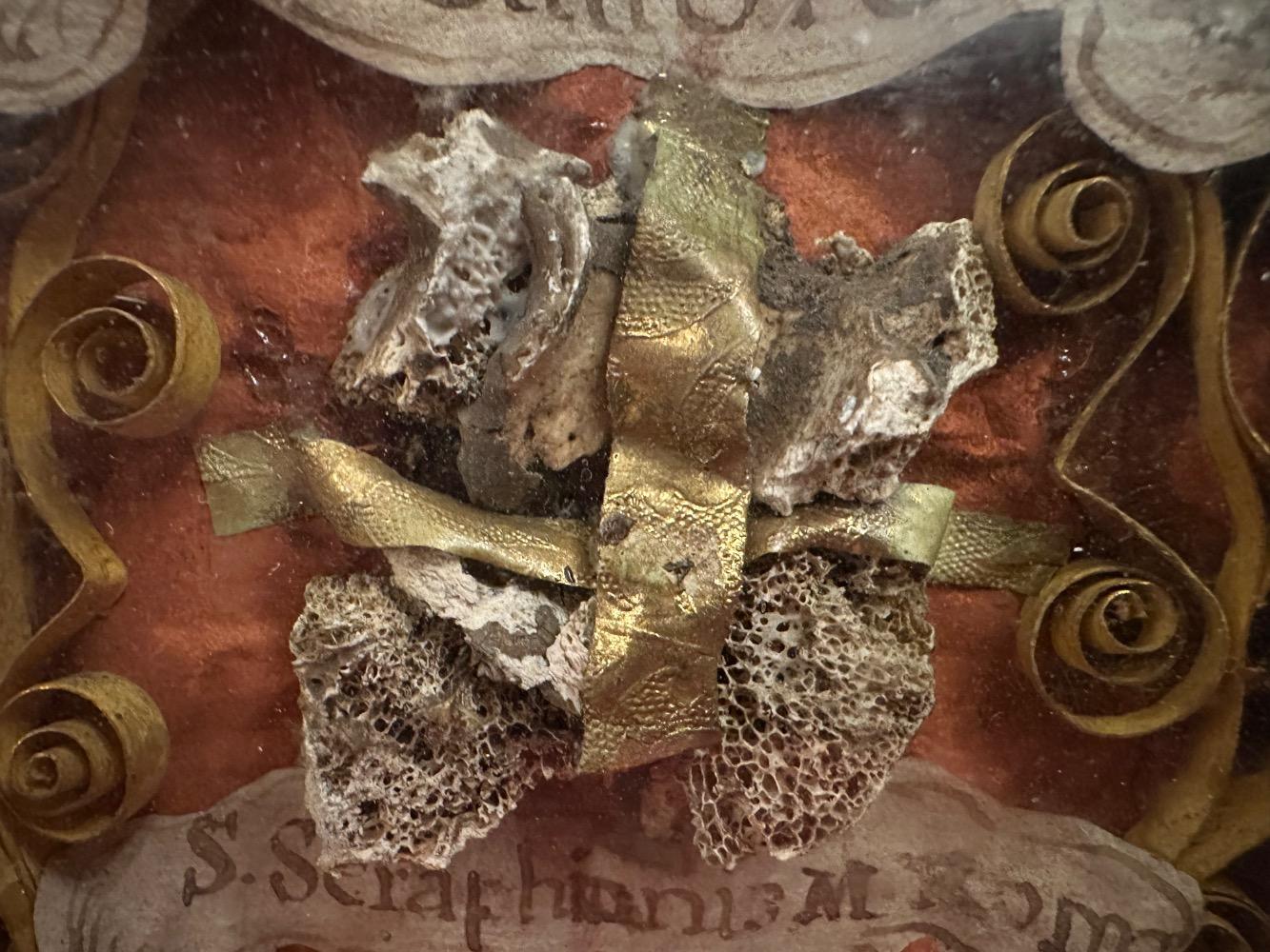 1  Reliquary - Relic Ex Ossibus Relic St. Scraphianis Martyr Romae