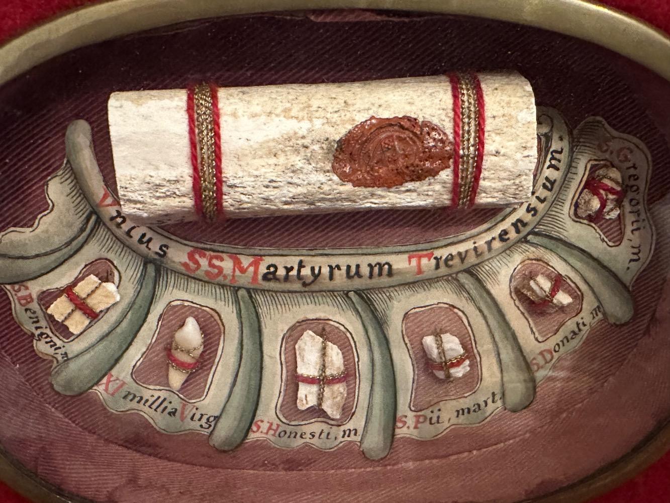 1  Reliquary - Relic Ex Ossibus Relics