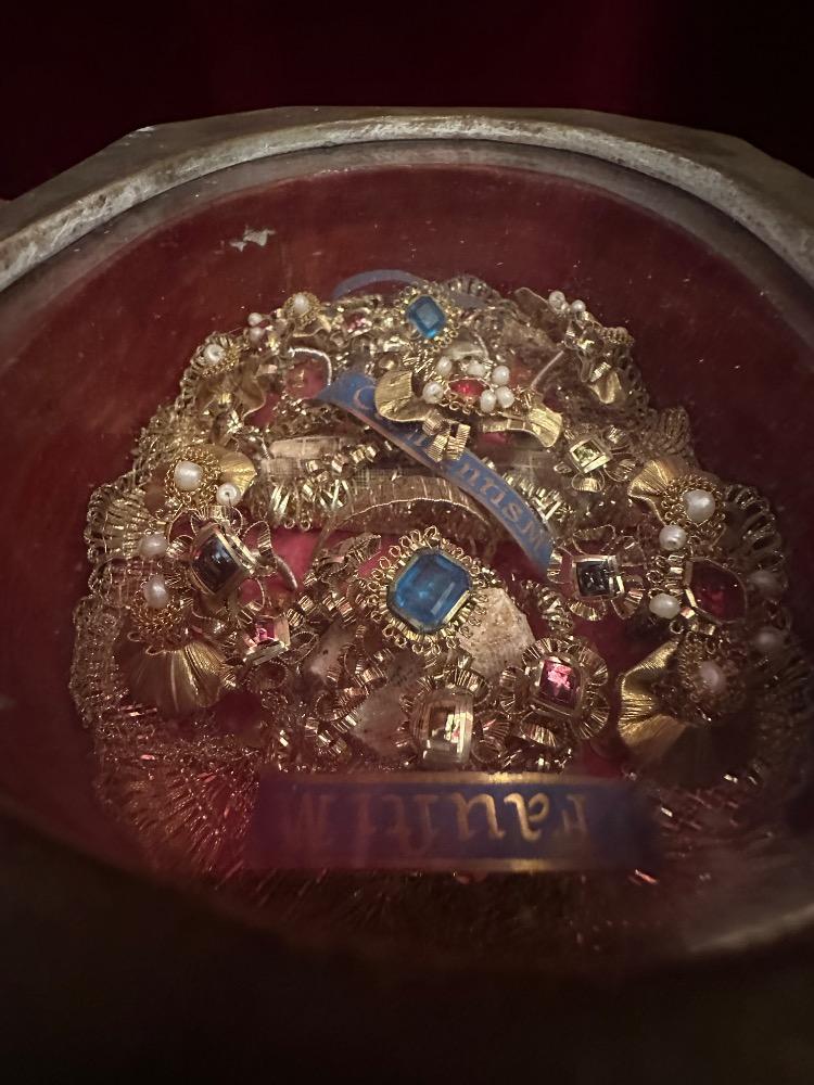 1  Reliquary - Relic Ex Ossibus Relics St. Clemens M. St. Reparata M. St. Fausti M.