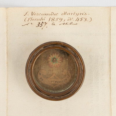 Reliquary - Relic Ex Ossibus Sanctae Verecundae Martiris. With Original Document en Brass / Glass / Wax Seal, Belgium  19 th century ( Anno 1859 )