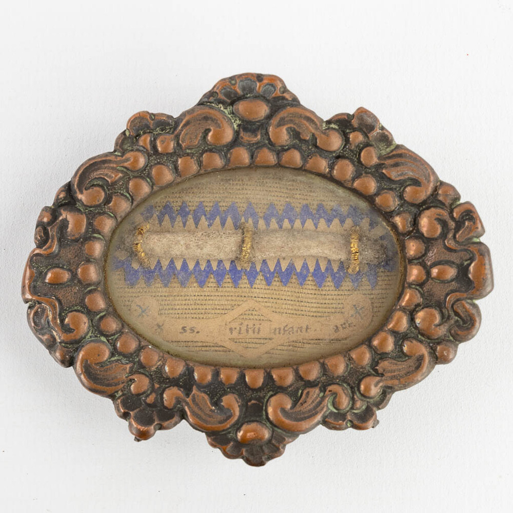 1  Reliquary - Relic Ex Ossibus Sancti Britii Infantis Martyris. With Original Document