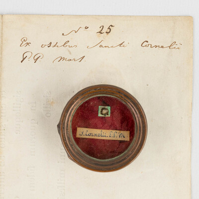 Reliquary - Relic  Ex Ossibus Sancti Cornelli. With Original Document en Brass / Glass / Wax Seal, Belgium  19 th century ( Anno 1858 )