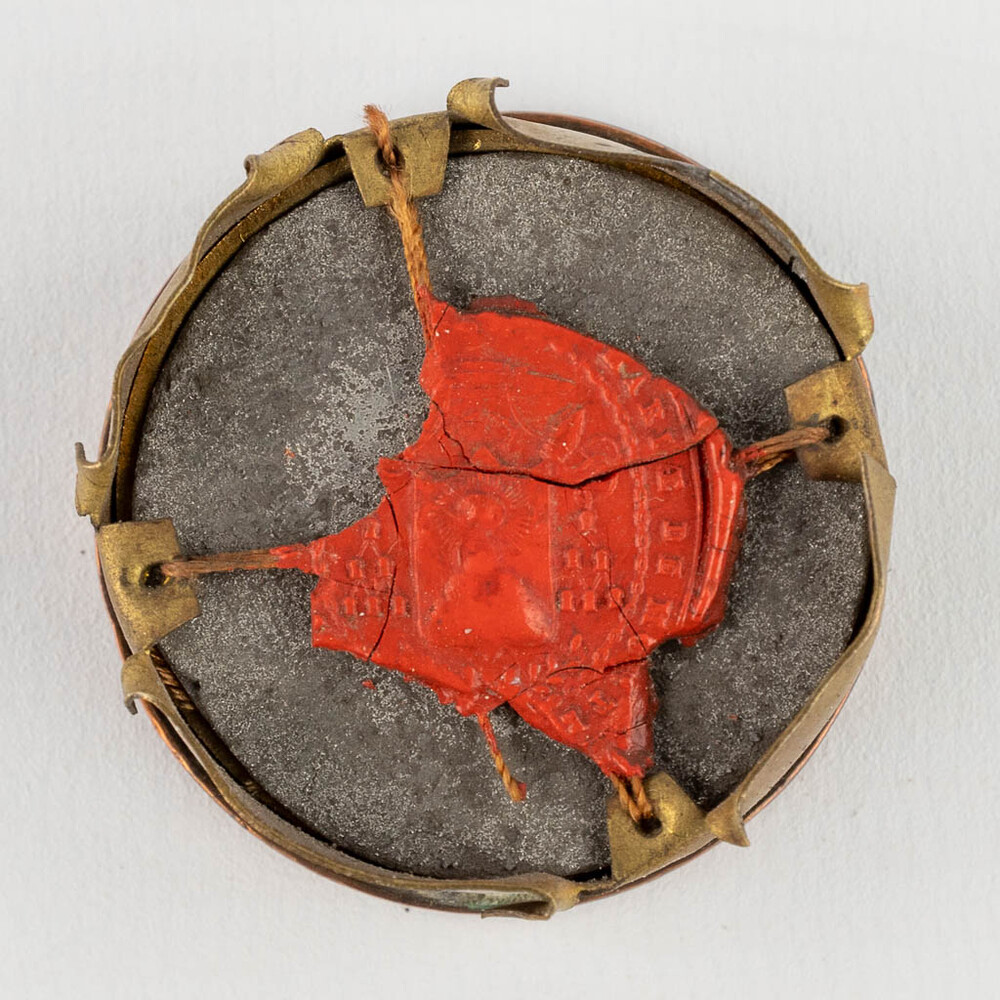 1  Reliquary - Relic Ex Ossibus Sancti Honorati Martyr With Original Document