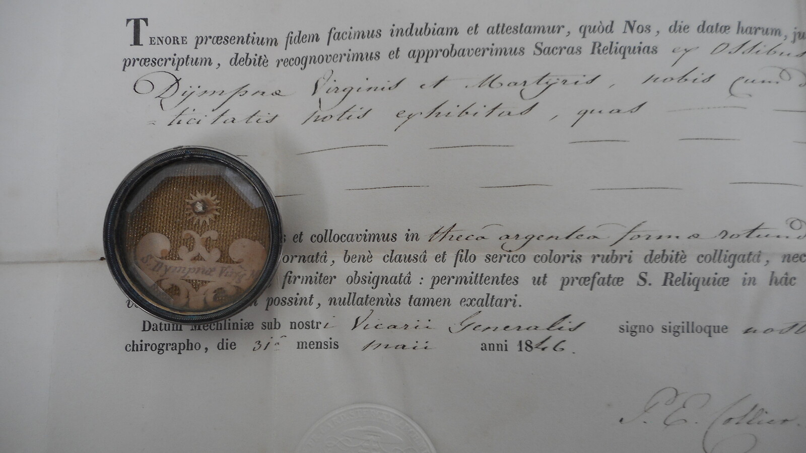 1  Reliquary - Relic Ex Ossibus St. Dymphna With Original Document